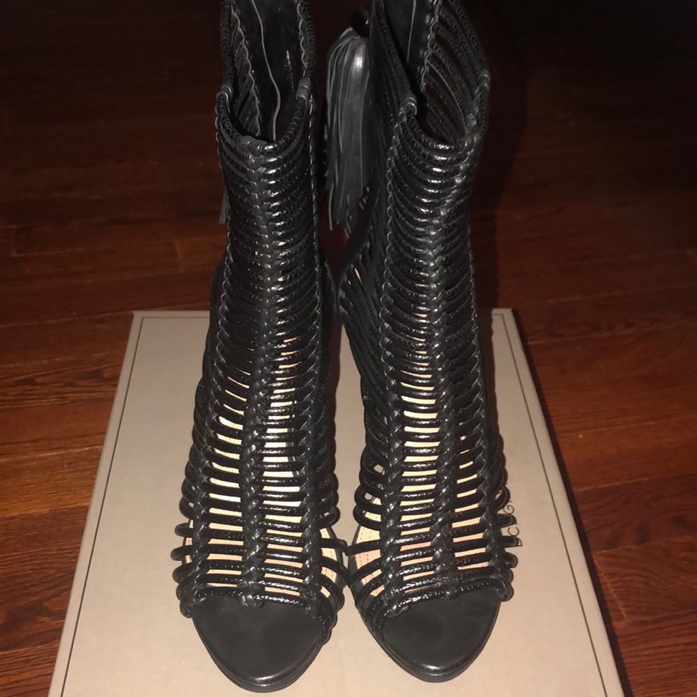 BCBGMaxAzria Black Heels with Sleek Design